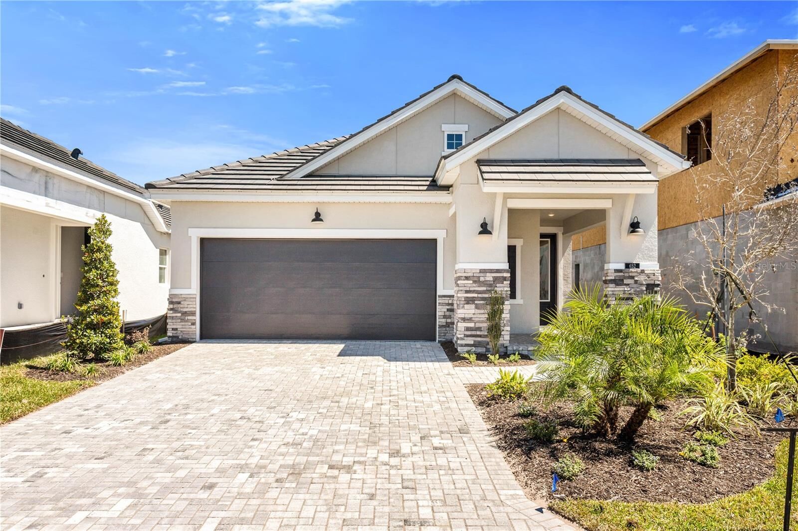 Property Photo:  652 Allora Avenue  FL 34275 