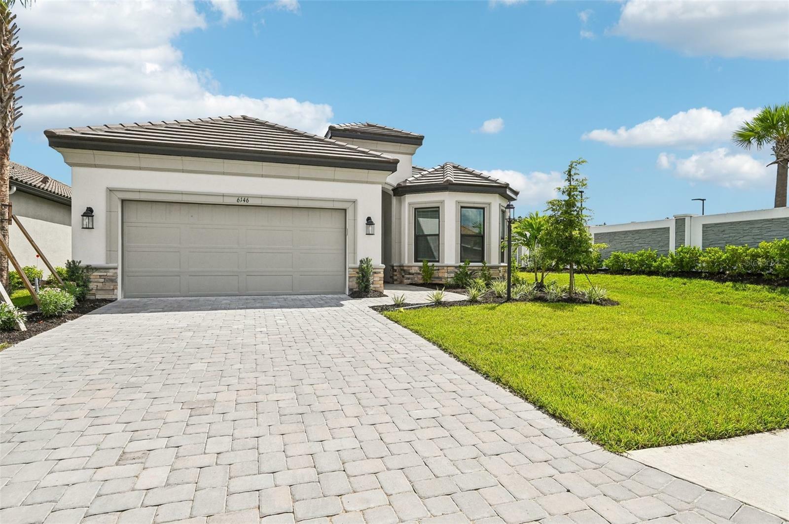 Property Photo:  6146 Grandview Hill Court  FL 34203 