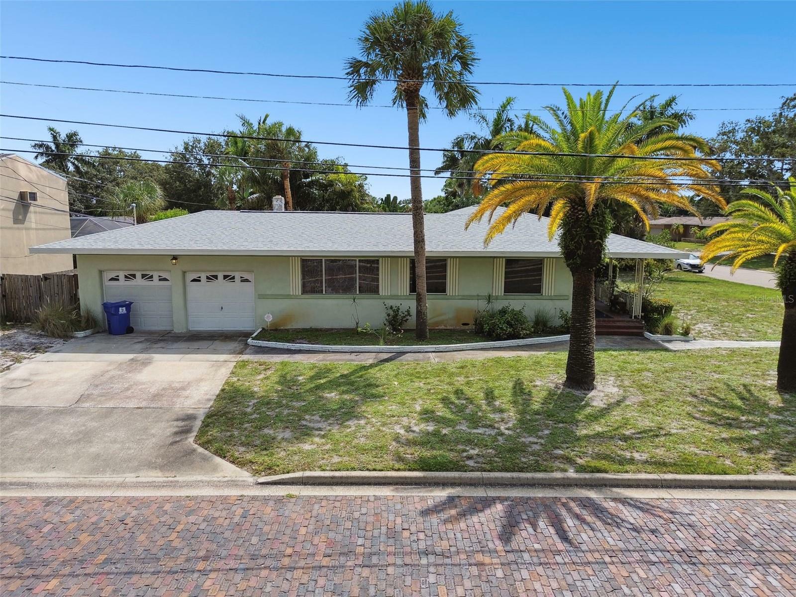 Property Photo:  7979 Garden Drive N  FL 33710 