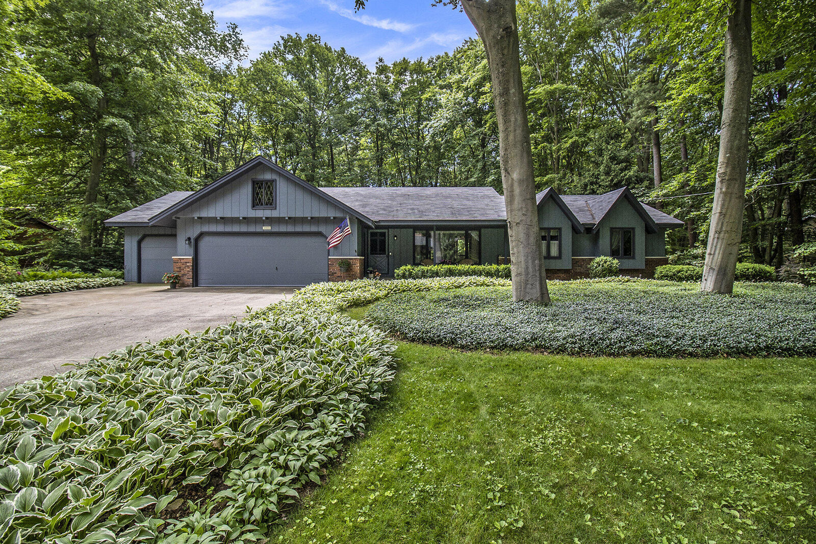 Property Photo:  3931 Vermae Drive  MI 49424 