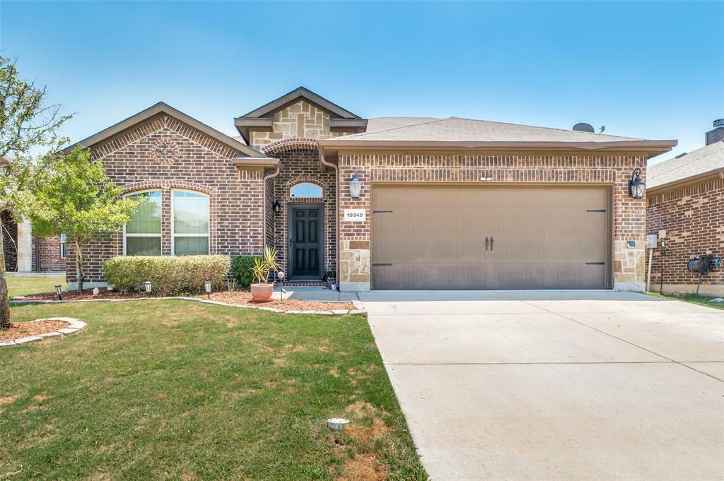 Property Photo:  10840 Abbeyglen Court  TX 76052 