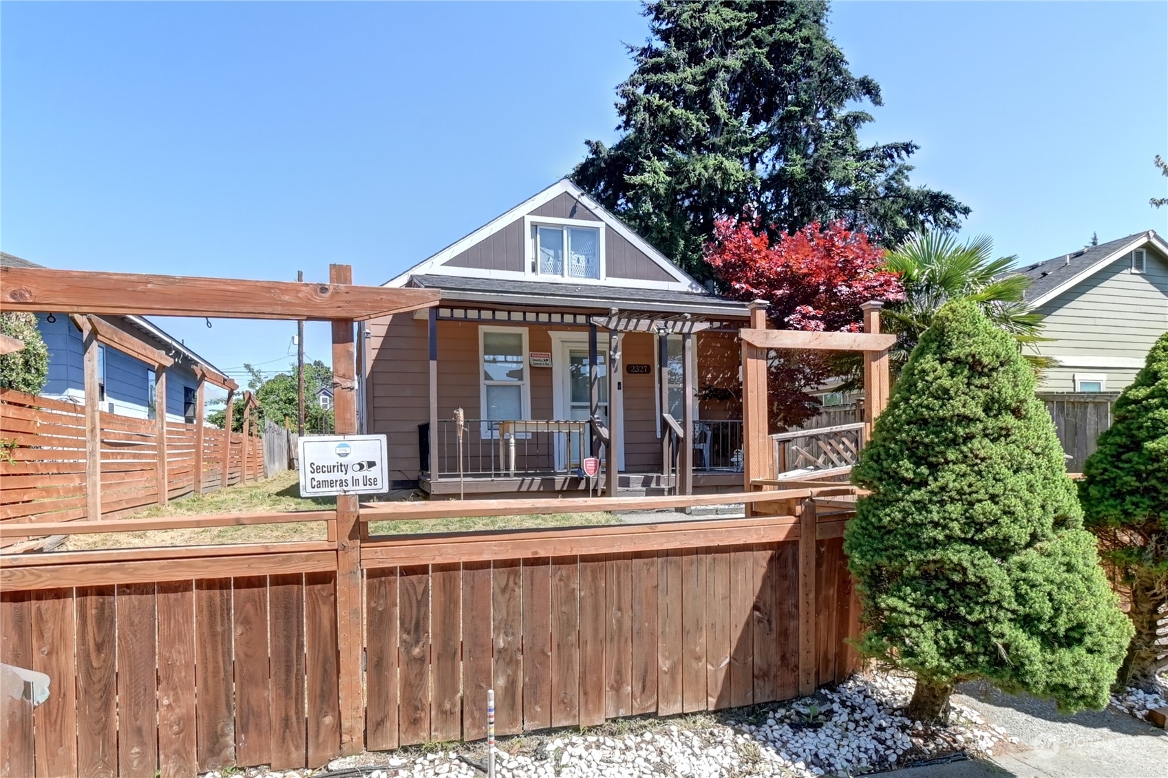 Property Photo:  2327 Harrison Avenue  WA 98201 