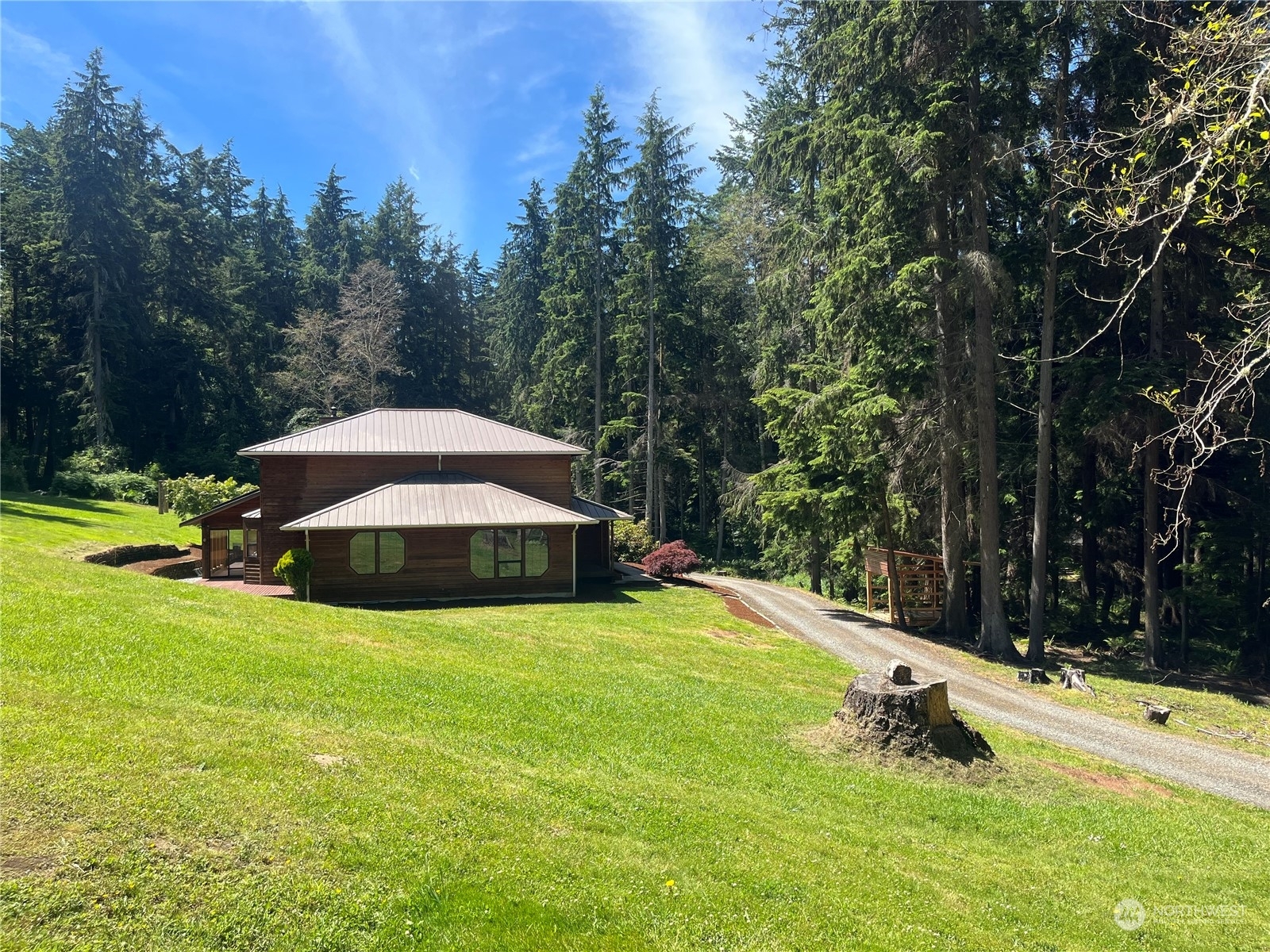 Property Photo: 4939 Cascade Pl WA 98277