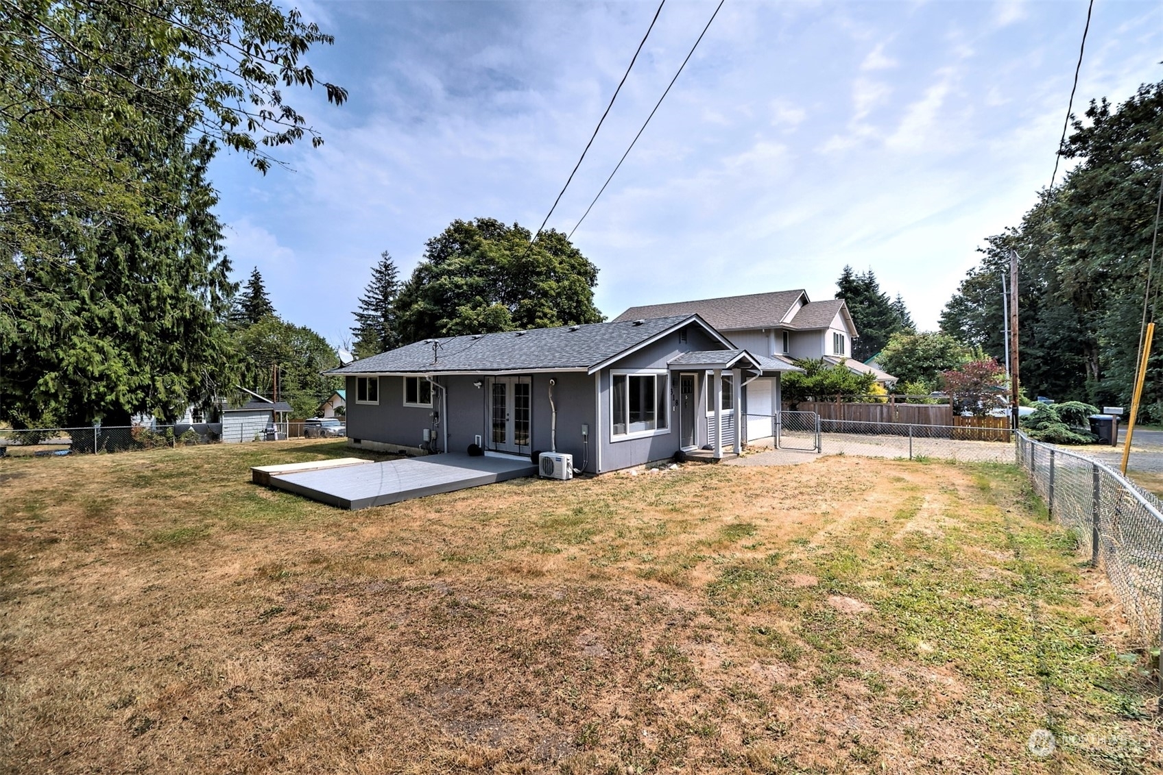 Property Photo:  318 Grant Avenue  WA 98584 