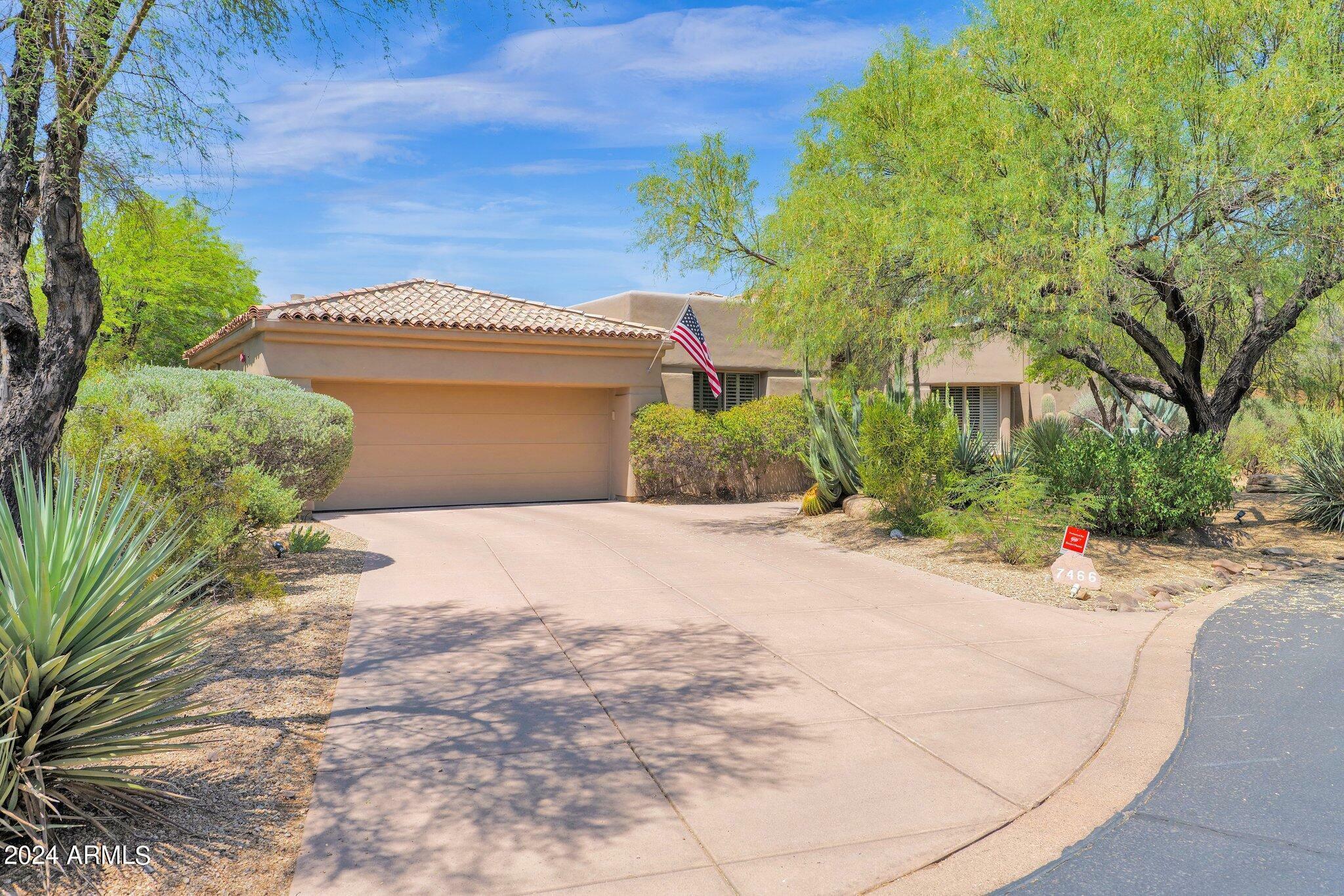 Property Photo:  7466 E Thorntree Drive  AZ 85266 