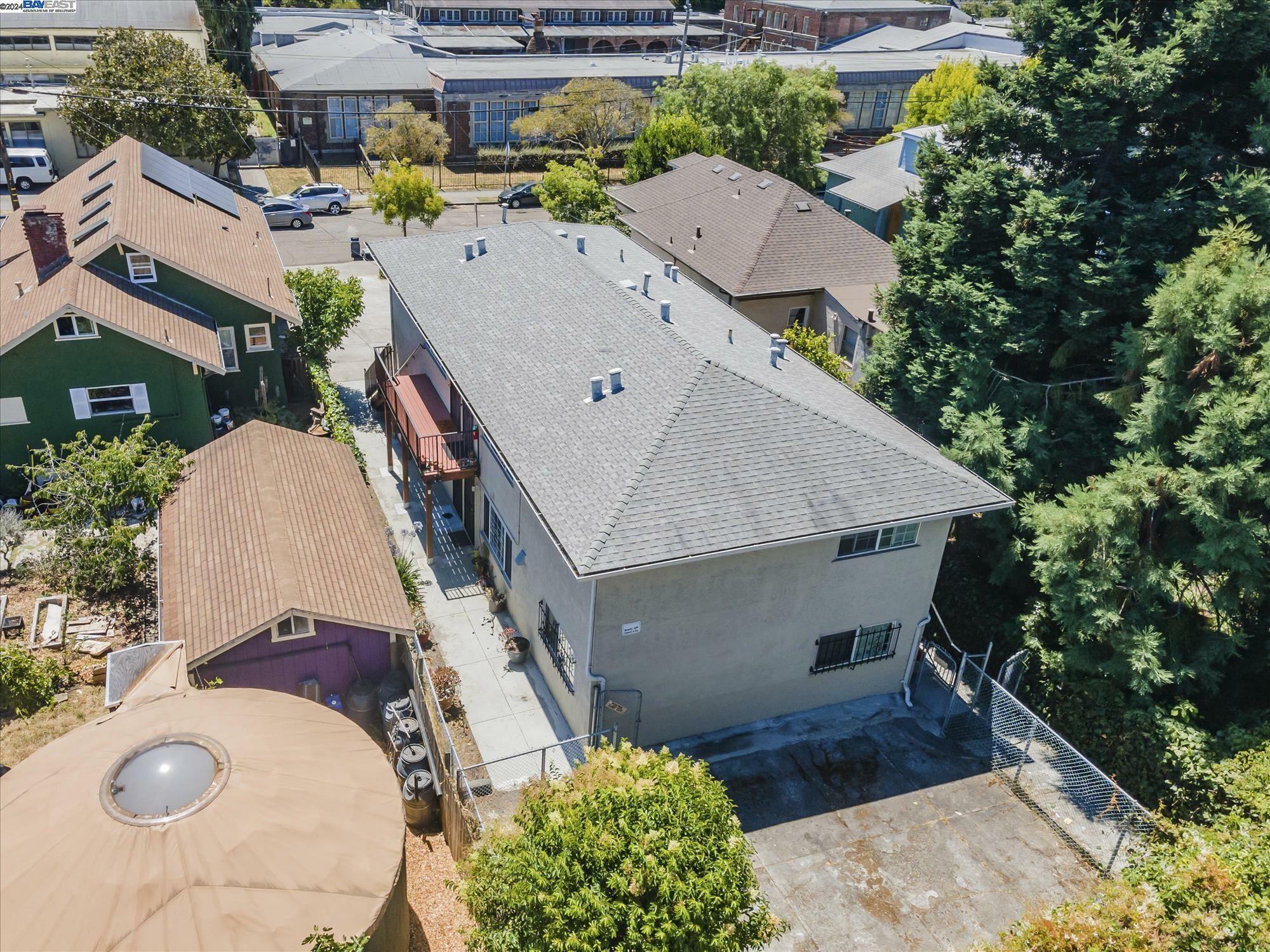 Property Photo:  1727 Oregon Street  CA 94703 