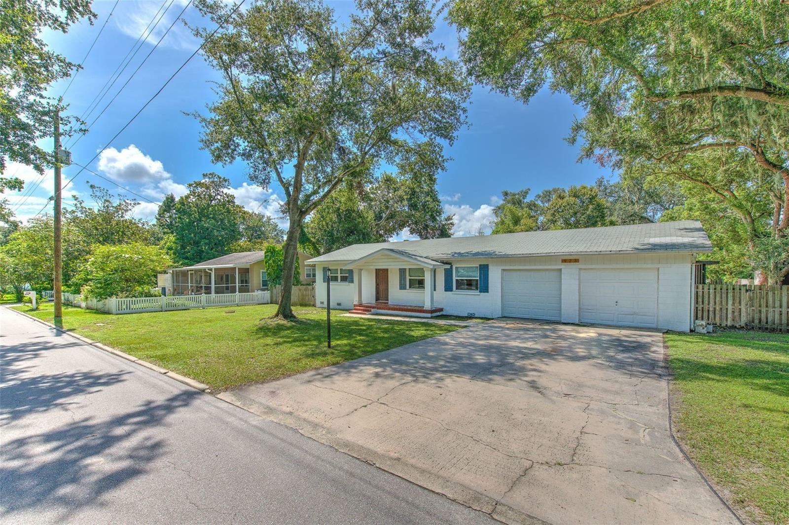 Property Photo:  927 Lakehurst Street  FL 33805 