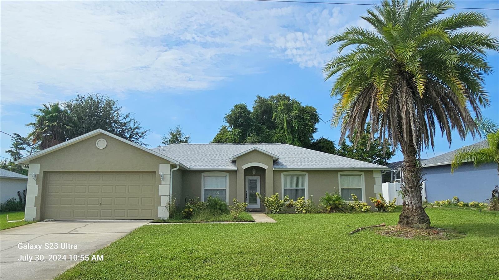 Property Photo:  33 Fenwick Lane  FL 32137 