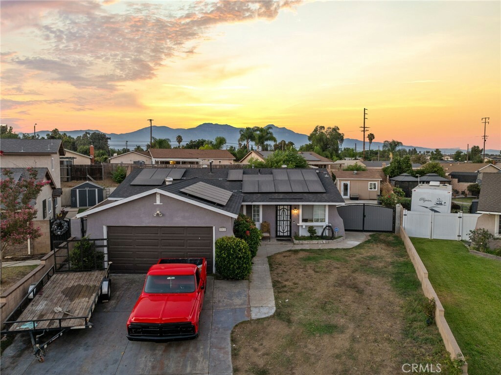 Property Photo:  5062 Taft Street  CA 91710 