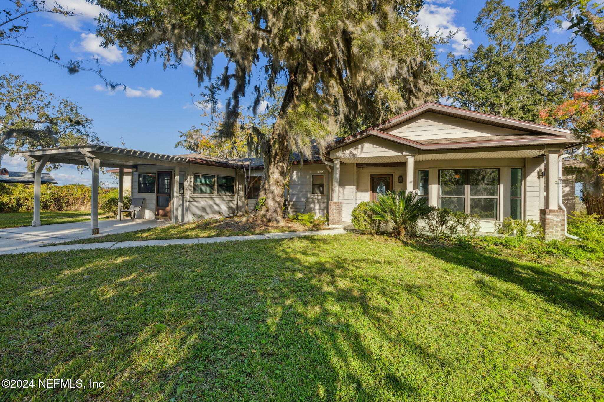 Property Photo:  4985 Harvey Grant Road  FL 32003 