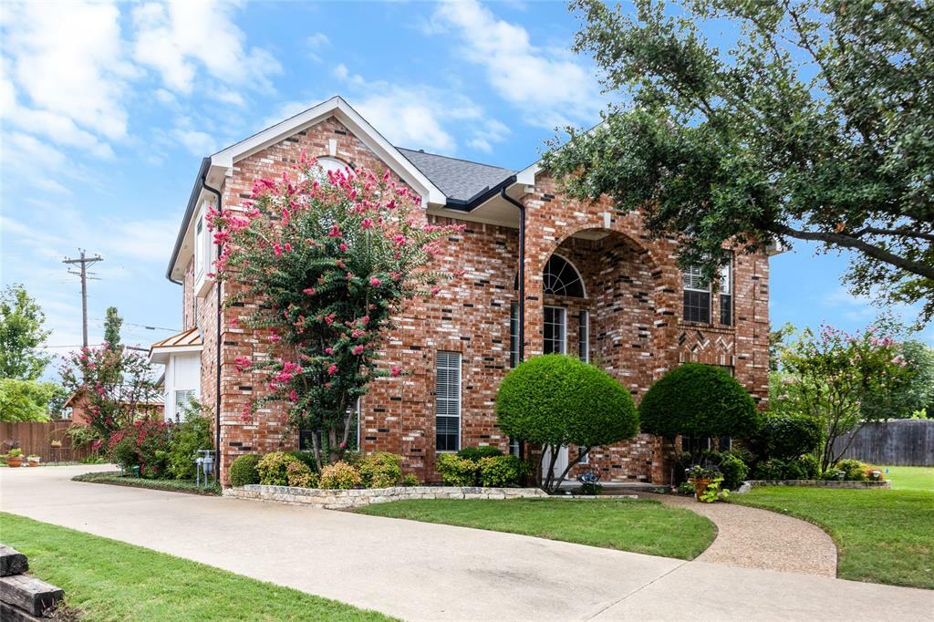 Property Photo:  521 Cellars Court  TX 75087 