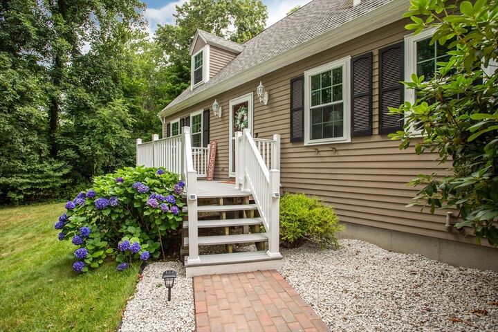 Property Photo:  3 State St  MA 01504 