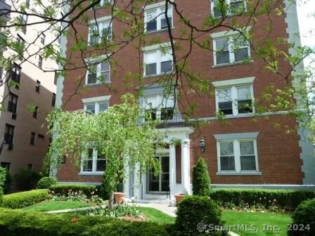 Property Photo:  53 Prospect Street 307  CT 06901 
