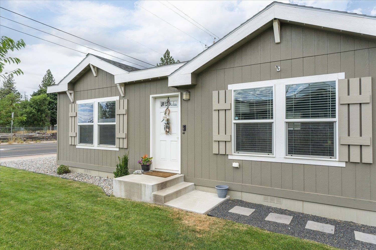 Property Photo:  6624 N Crestline St  WA 99217 