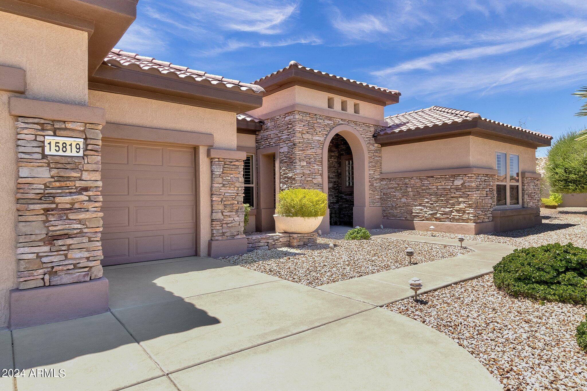 Property Photo:  15819 W Silver Breeze Drive  AZ 85374 