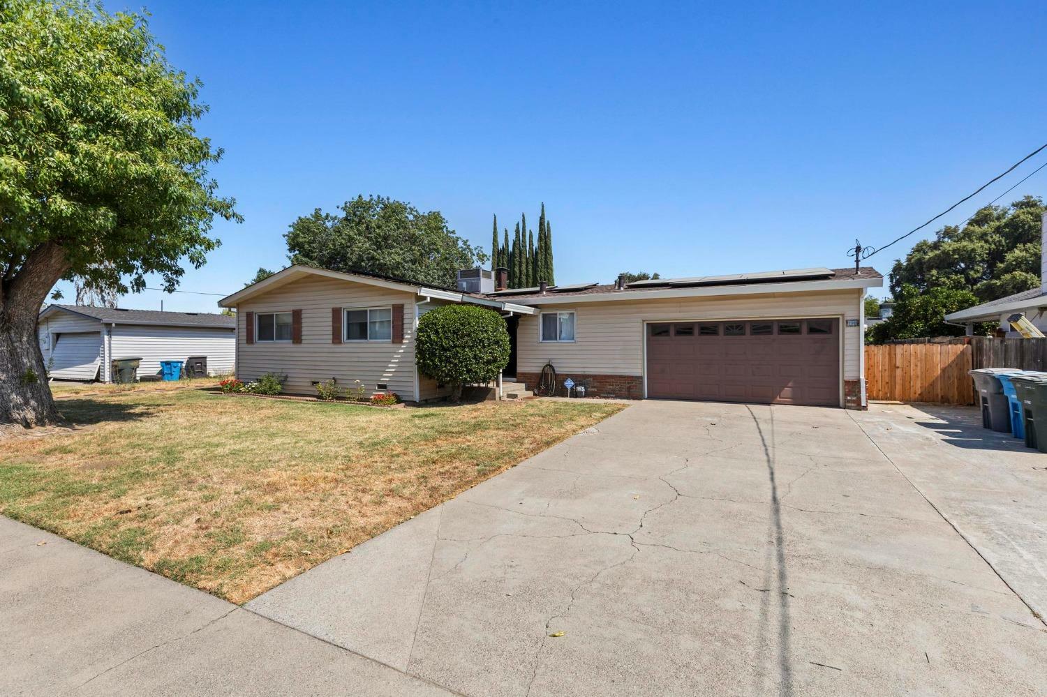 Property Photo:  220 Louis Lane  CA 95932 