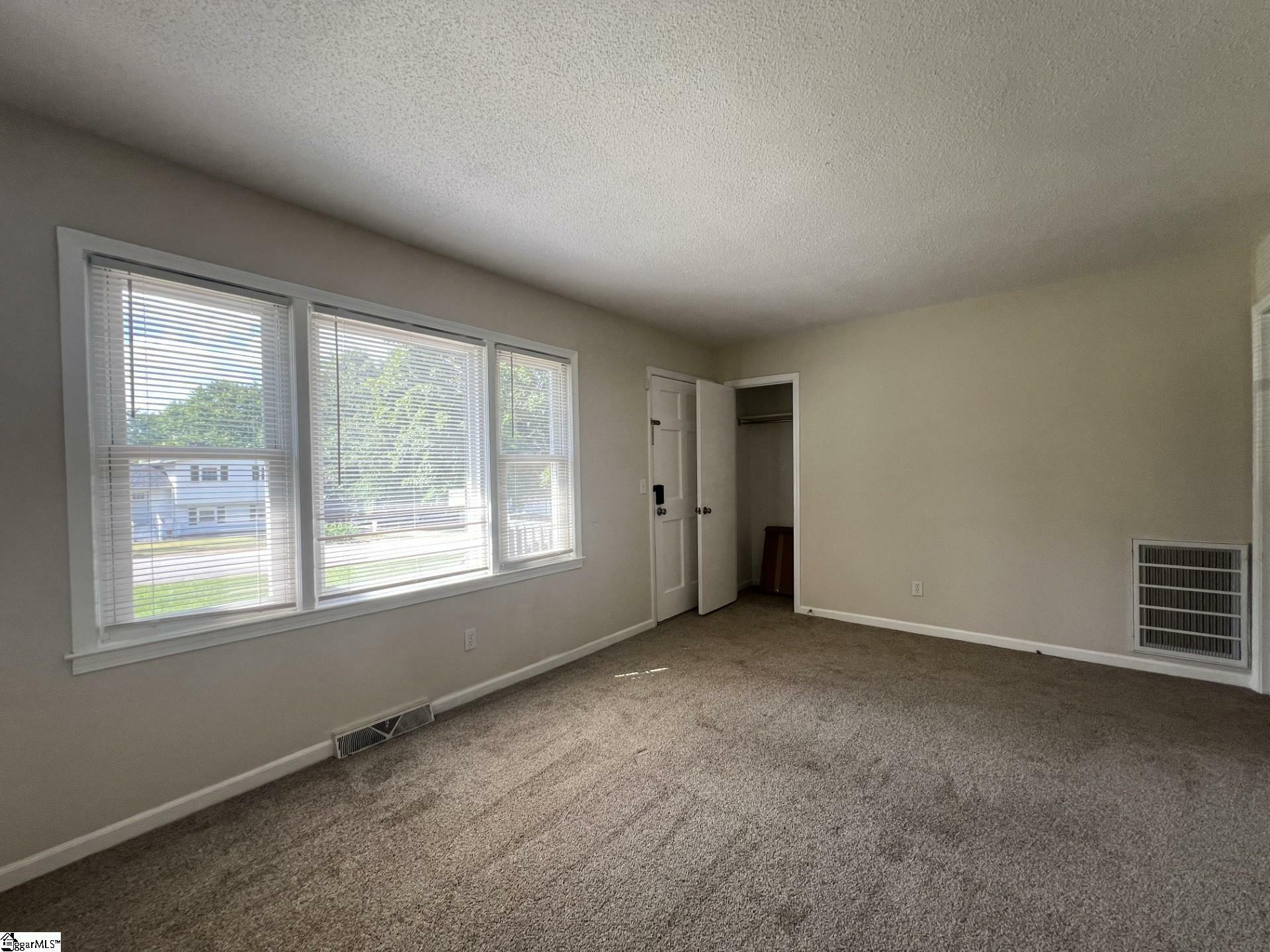 Property Photo:  102 Spruce Avenue  SC 29651 