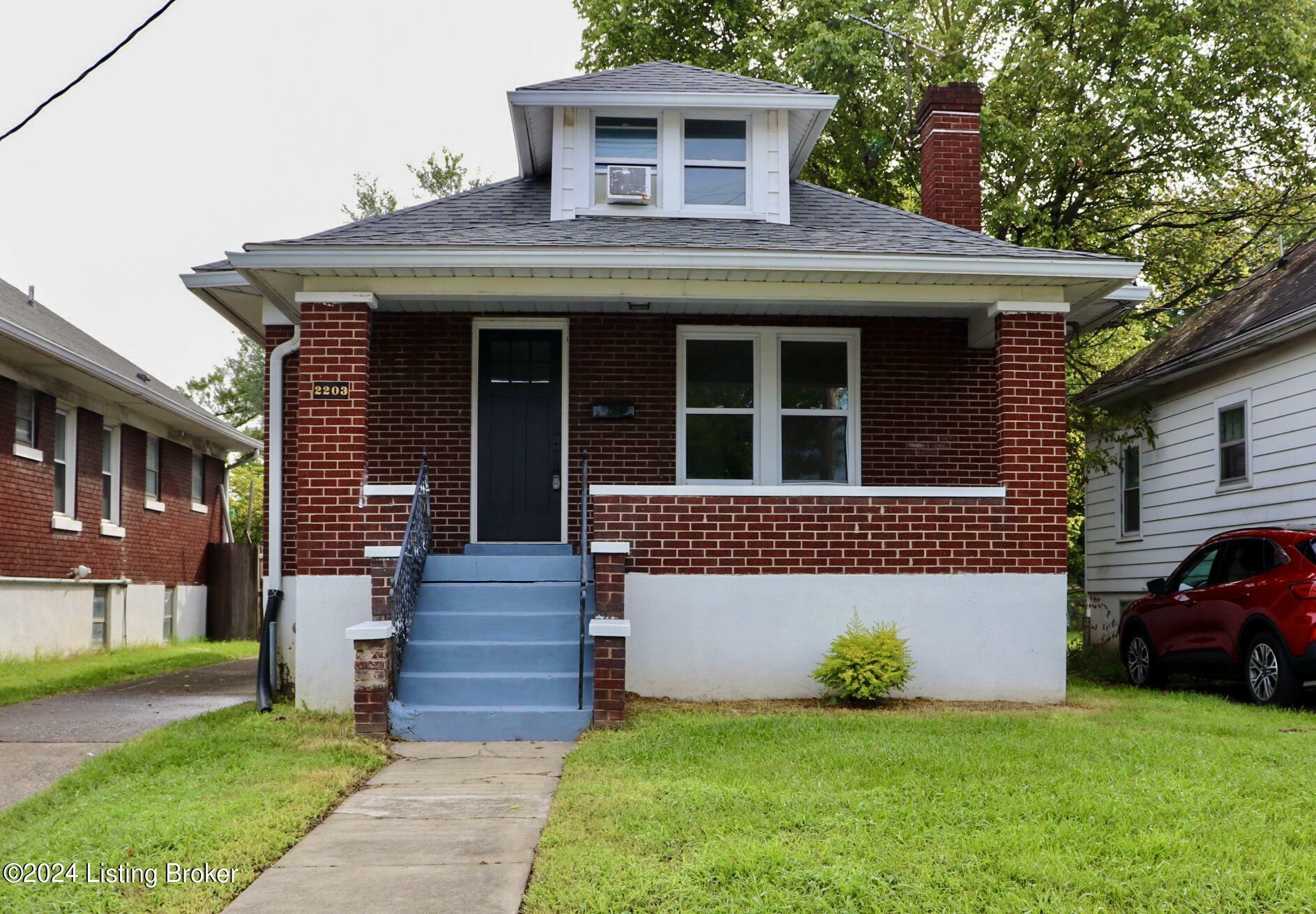 Property Photo:  2203 S Shelby St  KY 40217 