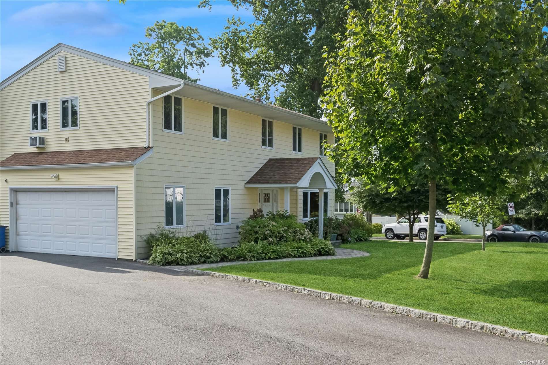 Property Photo:  966 Saint Johnland Road  NY 11754 