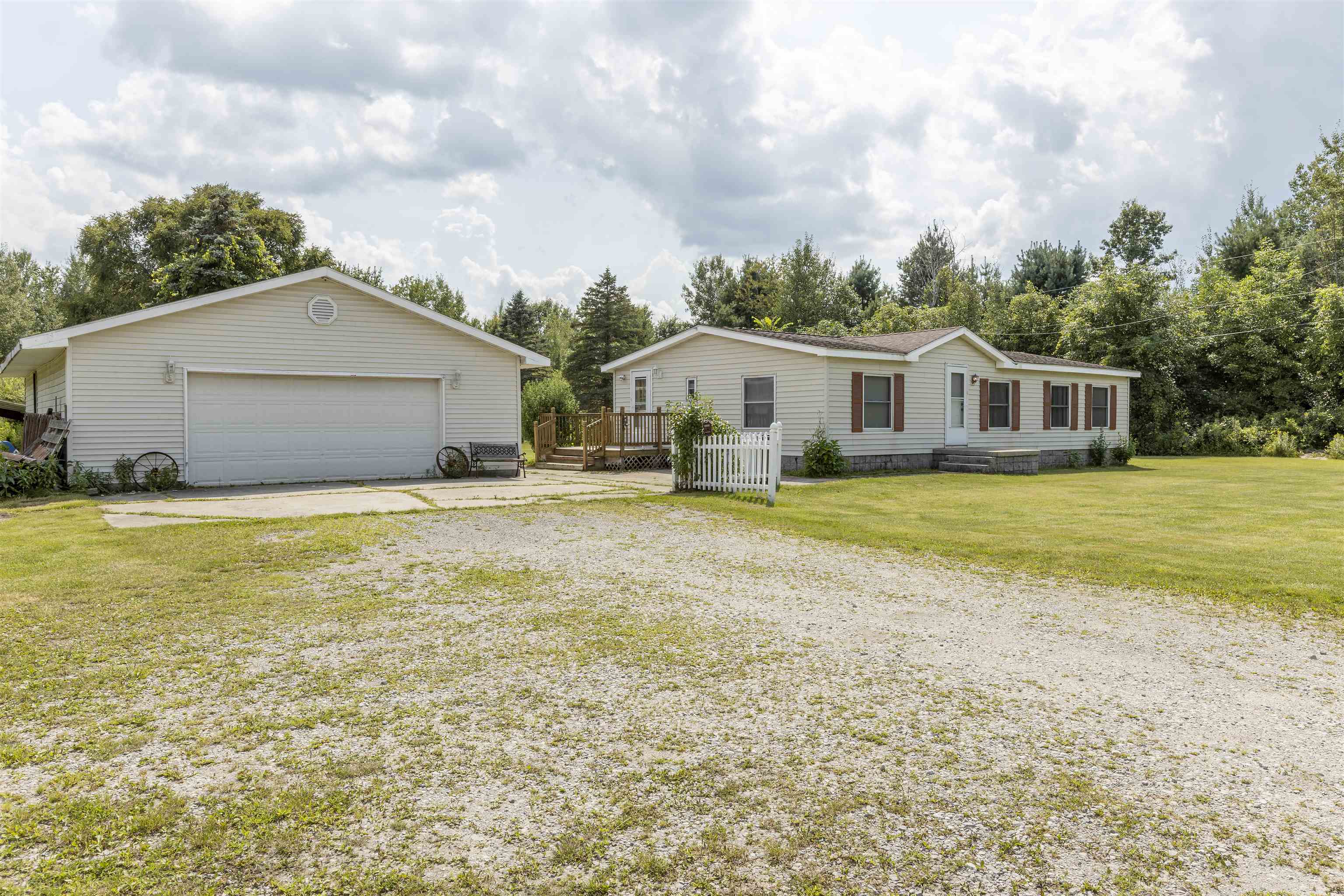 Property Photo:  1435 W Wackerly  MI 48657 