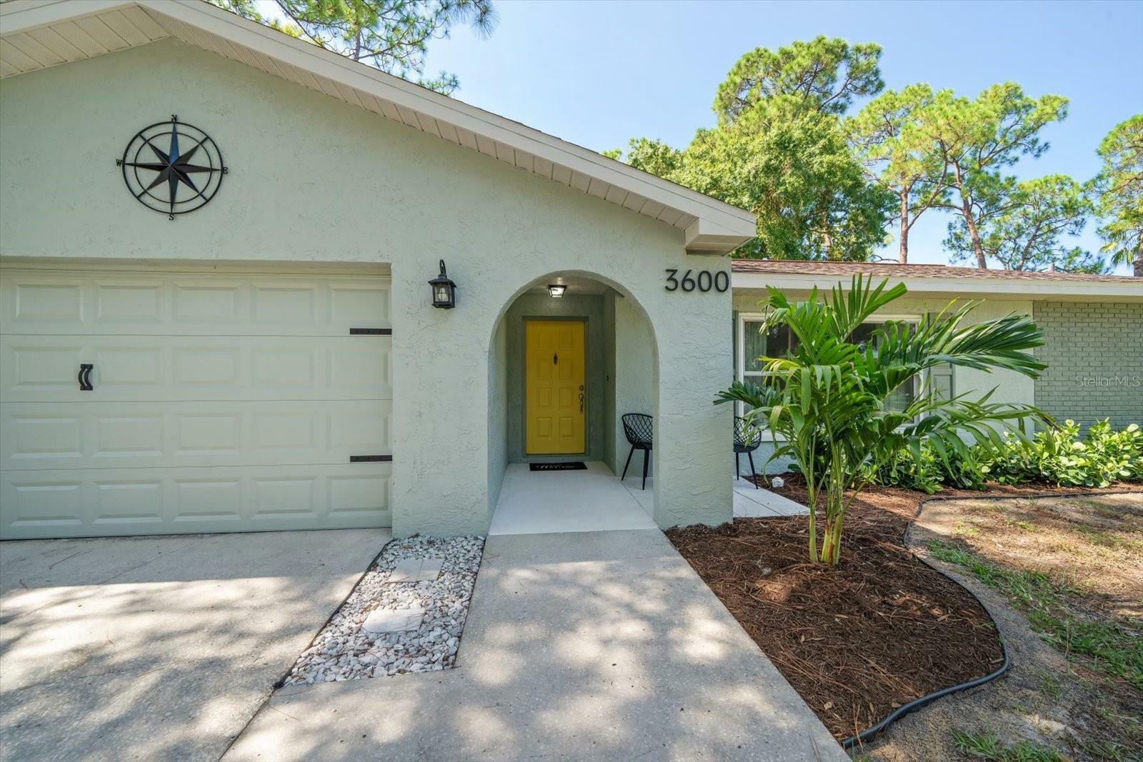 Property Photo:  3600 Fairway Forest Circle  FL 34685 