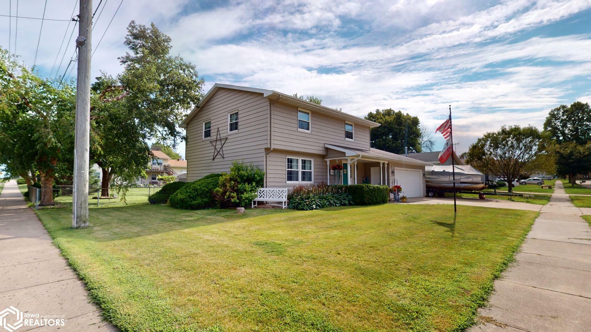 Property Photo:  1469 7th Street  IA 50401 