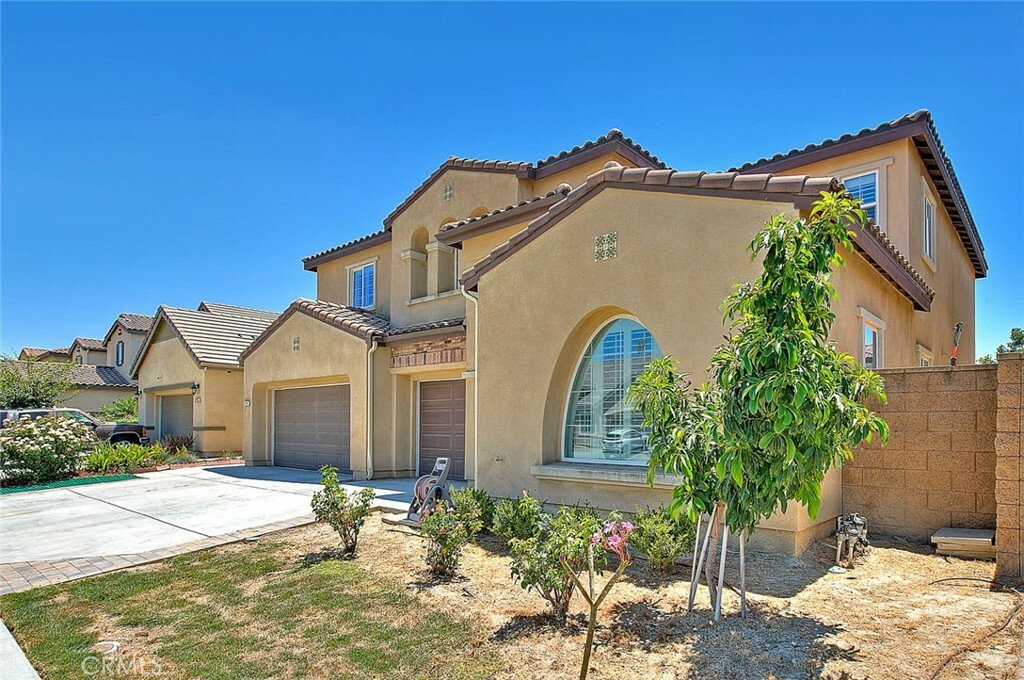 Property Photo:  2748 Devonshire Lane  CA 91762 