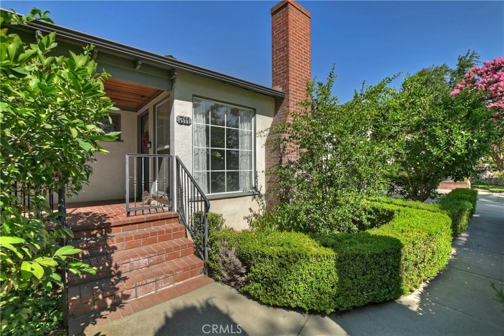 Property Photo:  311 S S Euclid Avenue  CA 91786 