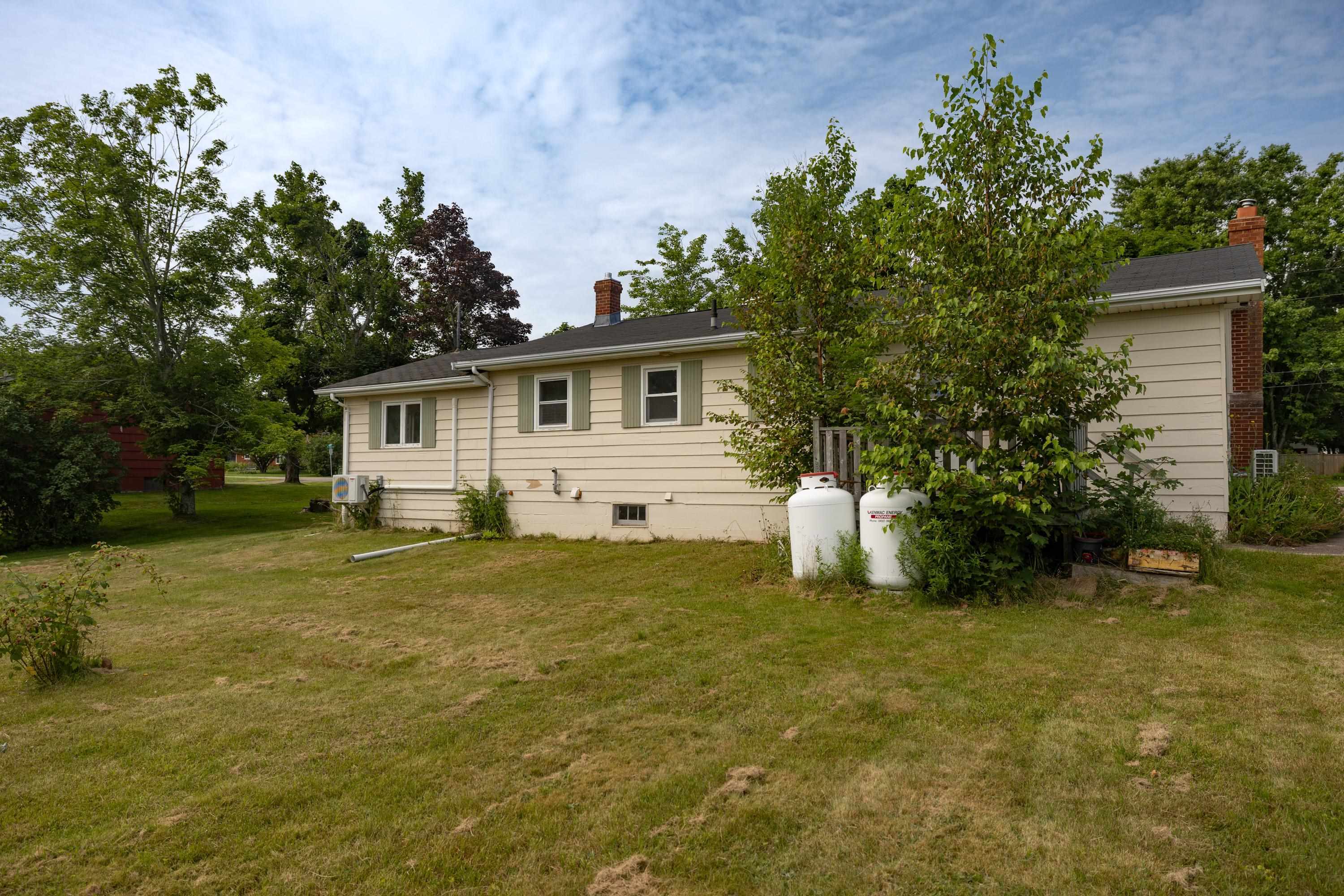 Photo de la propriété:  32 Lilac Avenue  PE C1A 6L4 