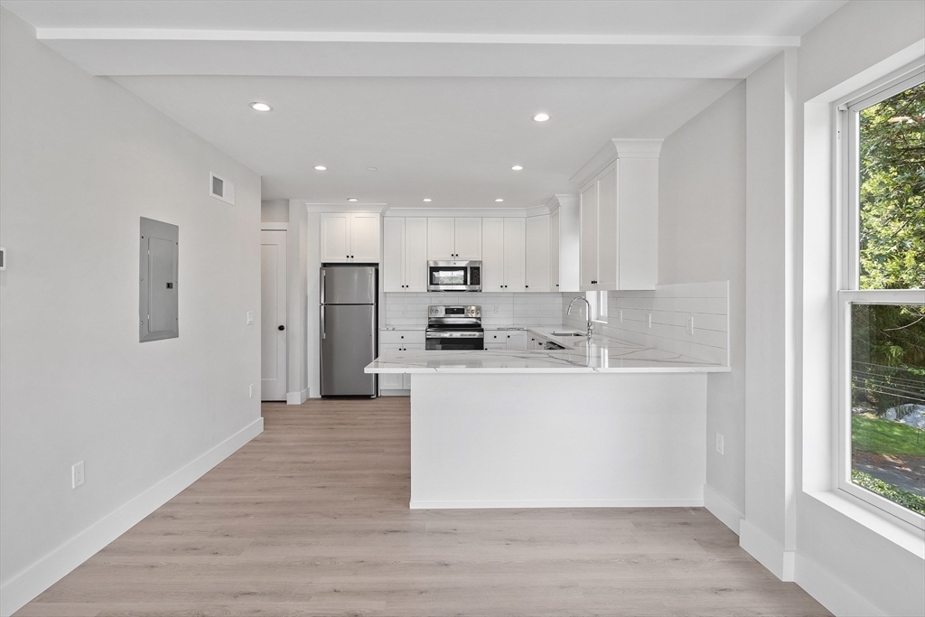 Property Photo: 186 Bedford 212 MA 02420