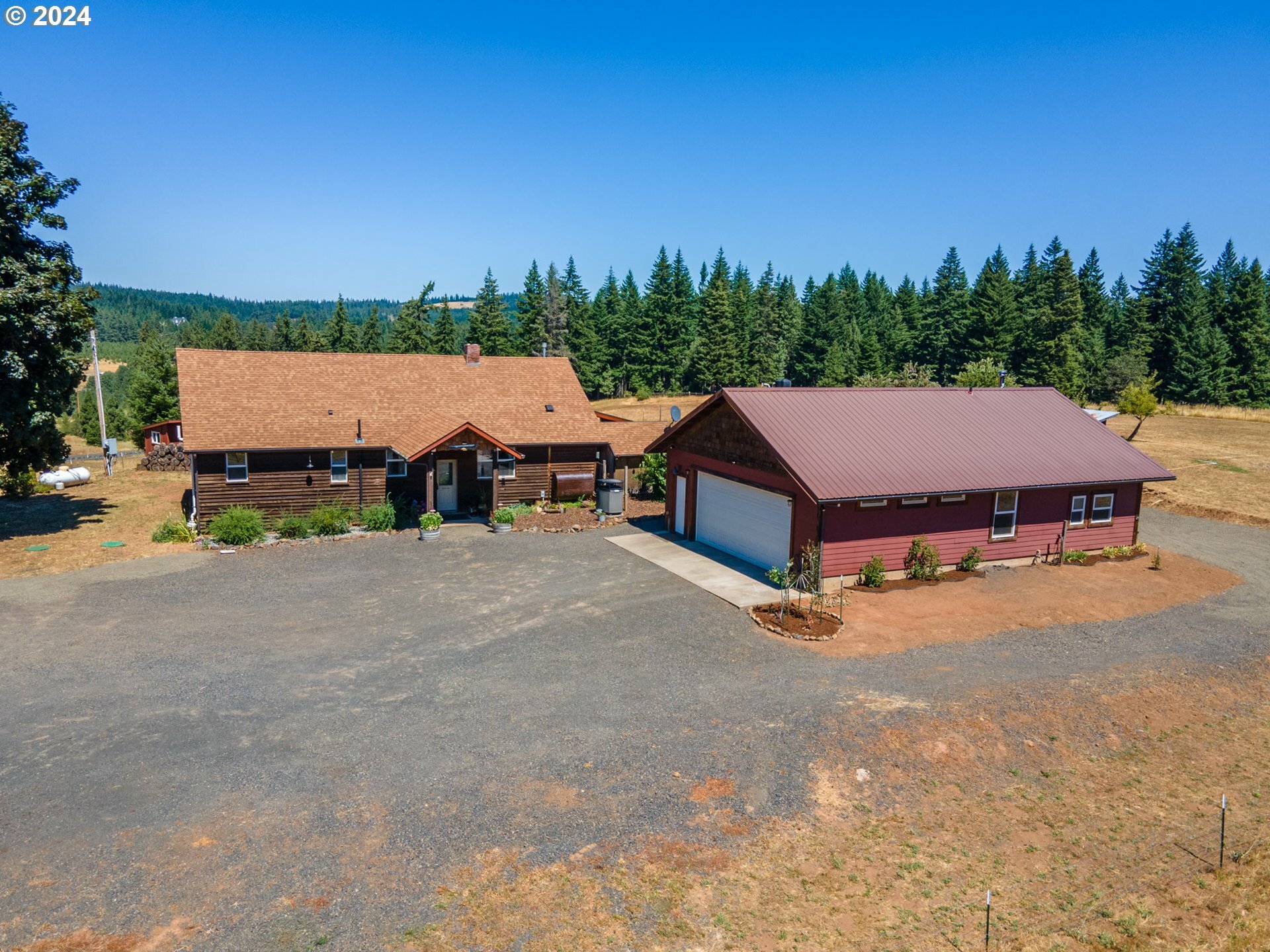 Property Photo:  25 Walker Rd  WA 98672 