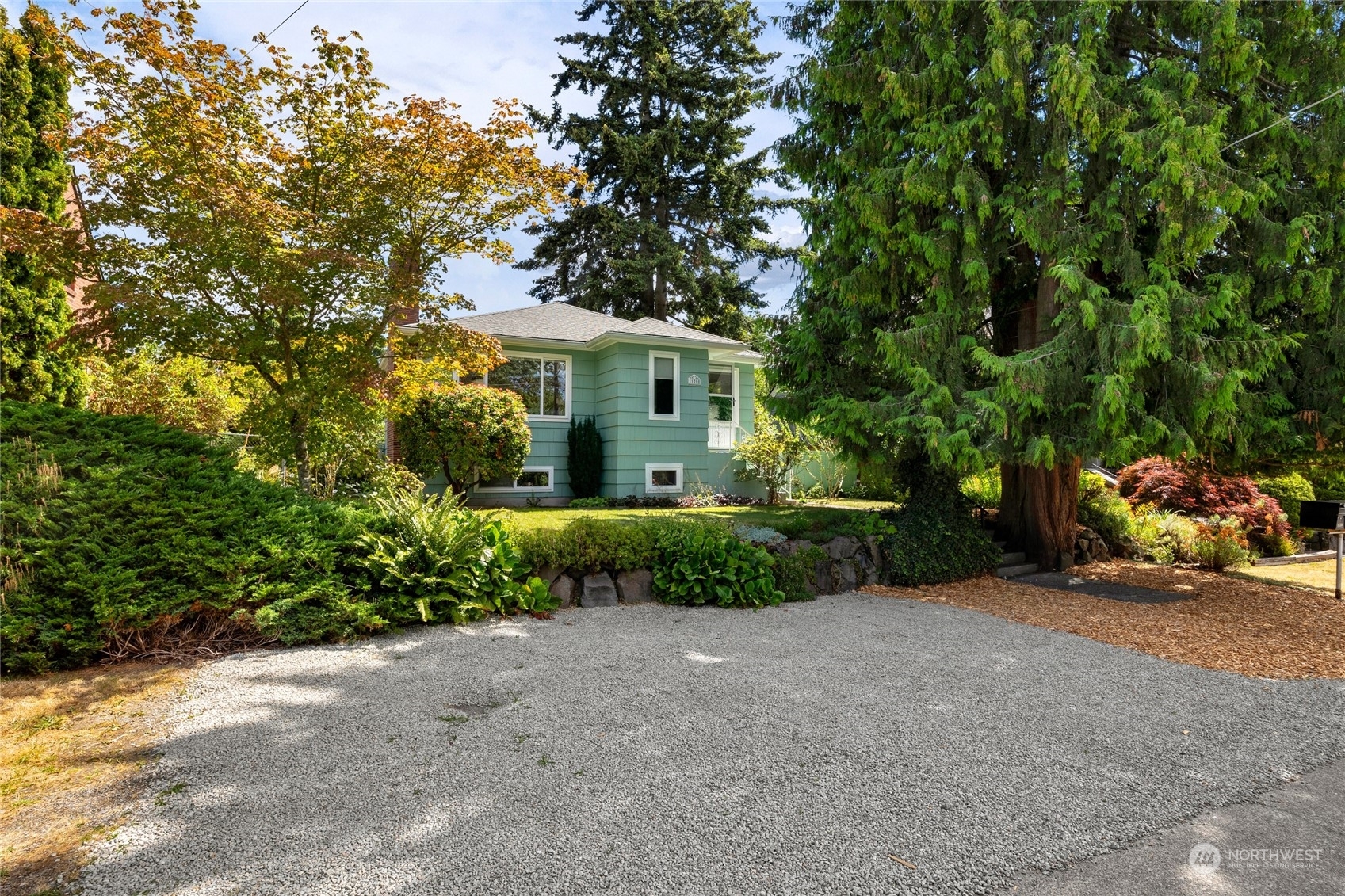 Property Photo:  11208 Evanston Avenue N  WA 98133 