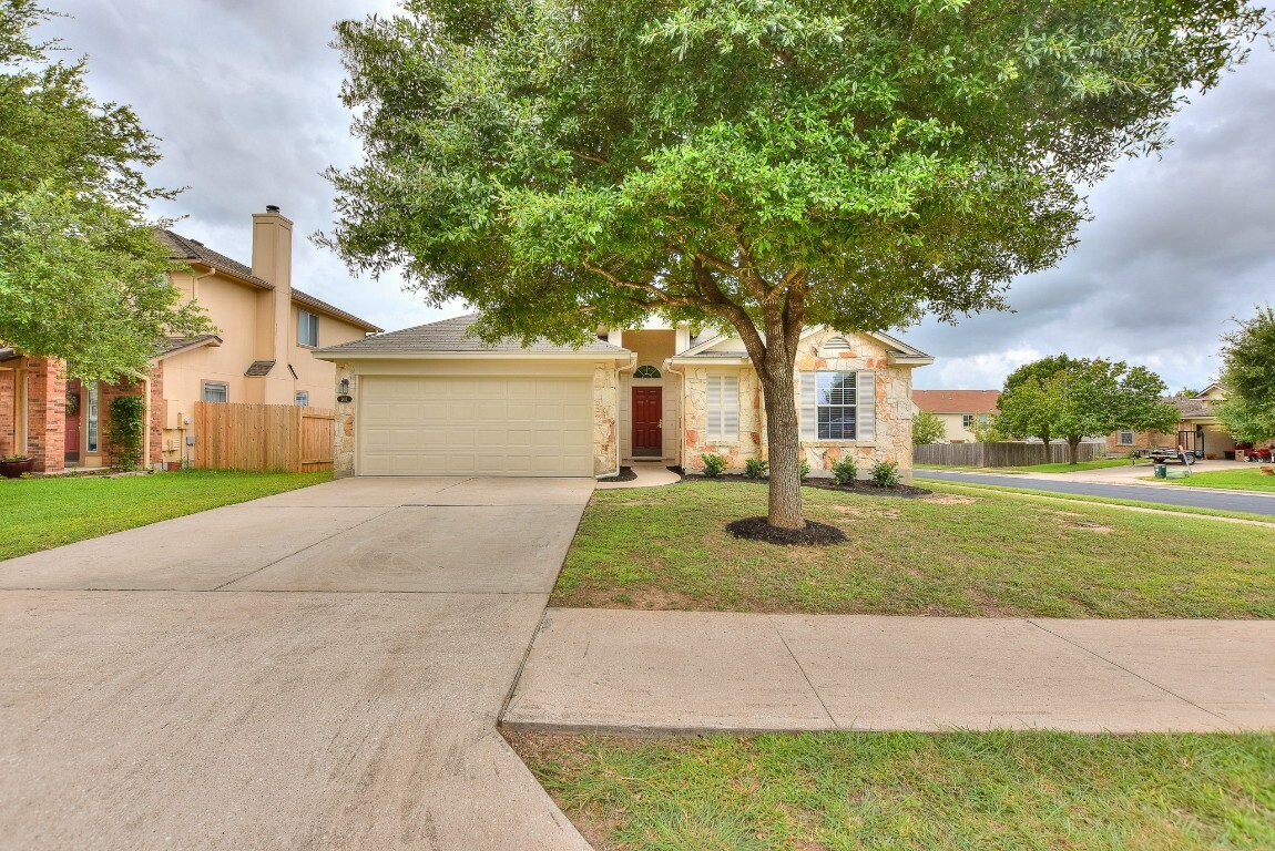 Property Photo:  202 Precipice Way  TX 78626 