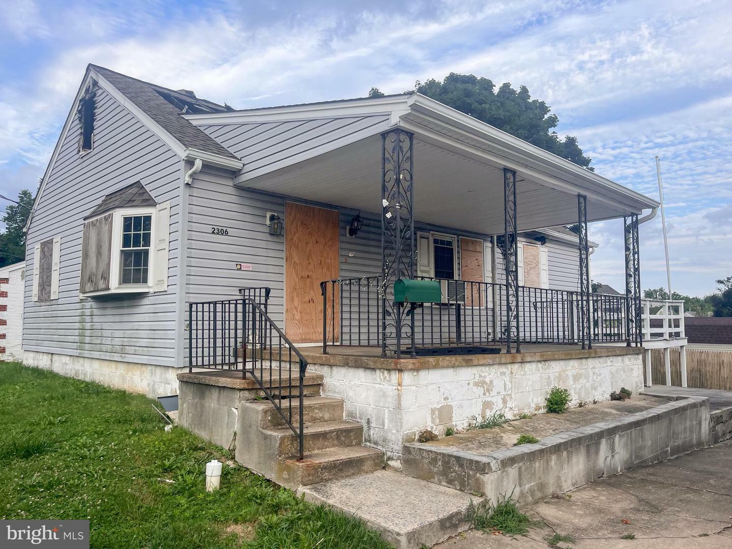 Property Photo: 2306 Faulkland Road DE 19805