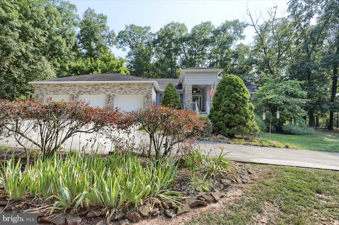 Property Photo:  635 Anthony Road  PA 17316 