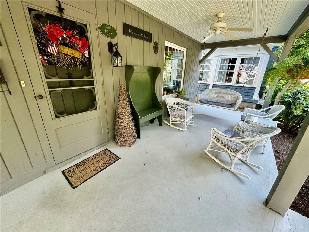 Property Photo: 546 W Broadway Street OH 45371