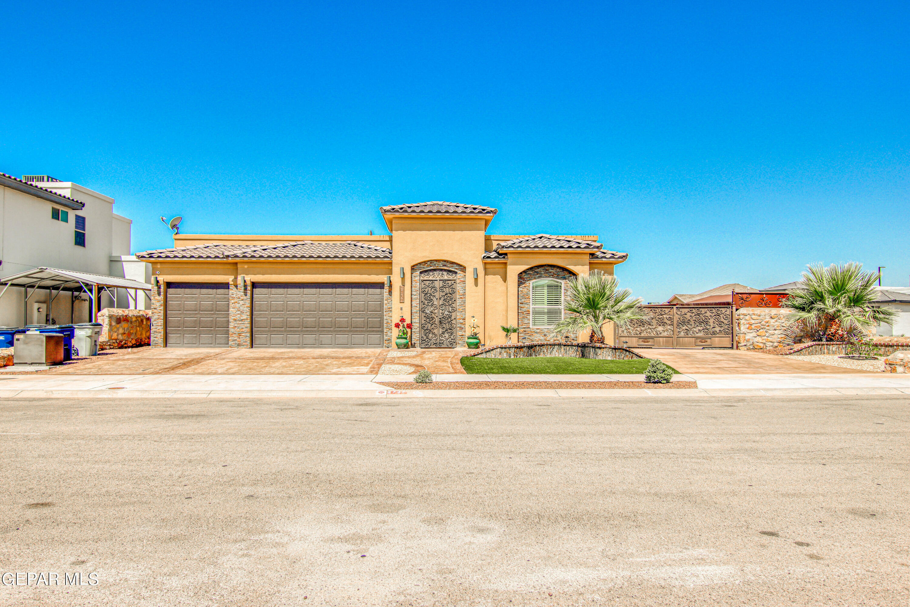 2737 Tierra Malaga Place  El Paso TX 79938 photo