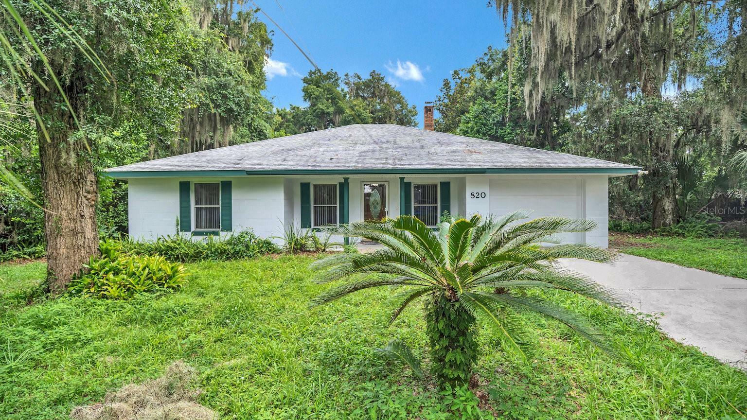 Property Photo:  820 W Ohio Avenue  FL 32720 