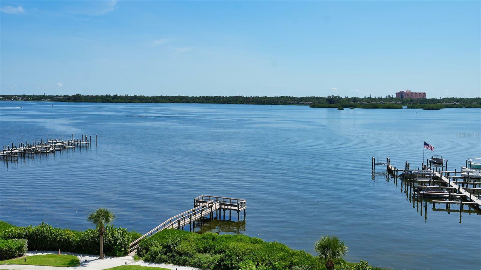 Property Photo:  8735 Midnight Pass Road 606B  FL 34242 