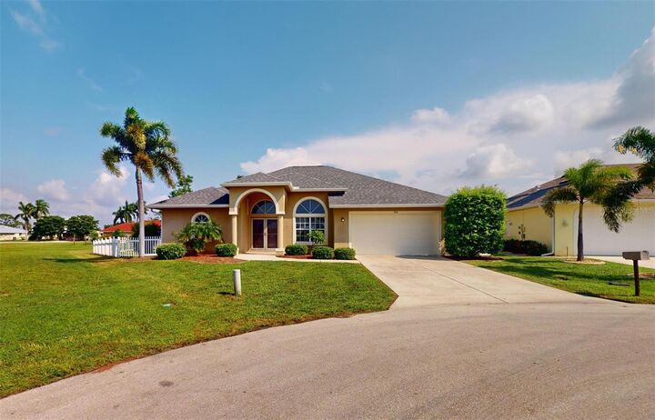 Property Photo: 7505 Paspalum FL 33955