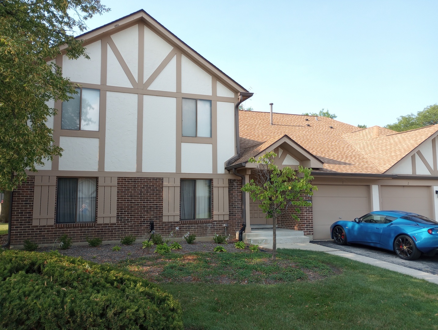 Property Photo:  826 Knottingham Drive 2B  IL 60193 