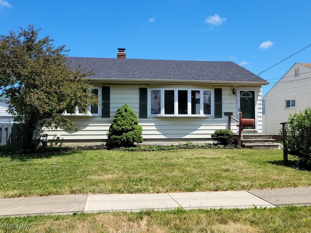 Property Photo: 16380 Bowfin Boulevard OH 44142
