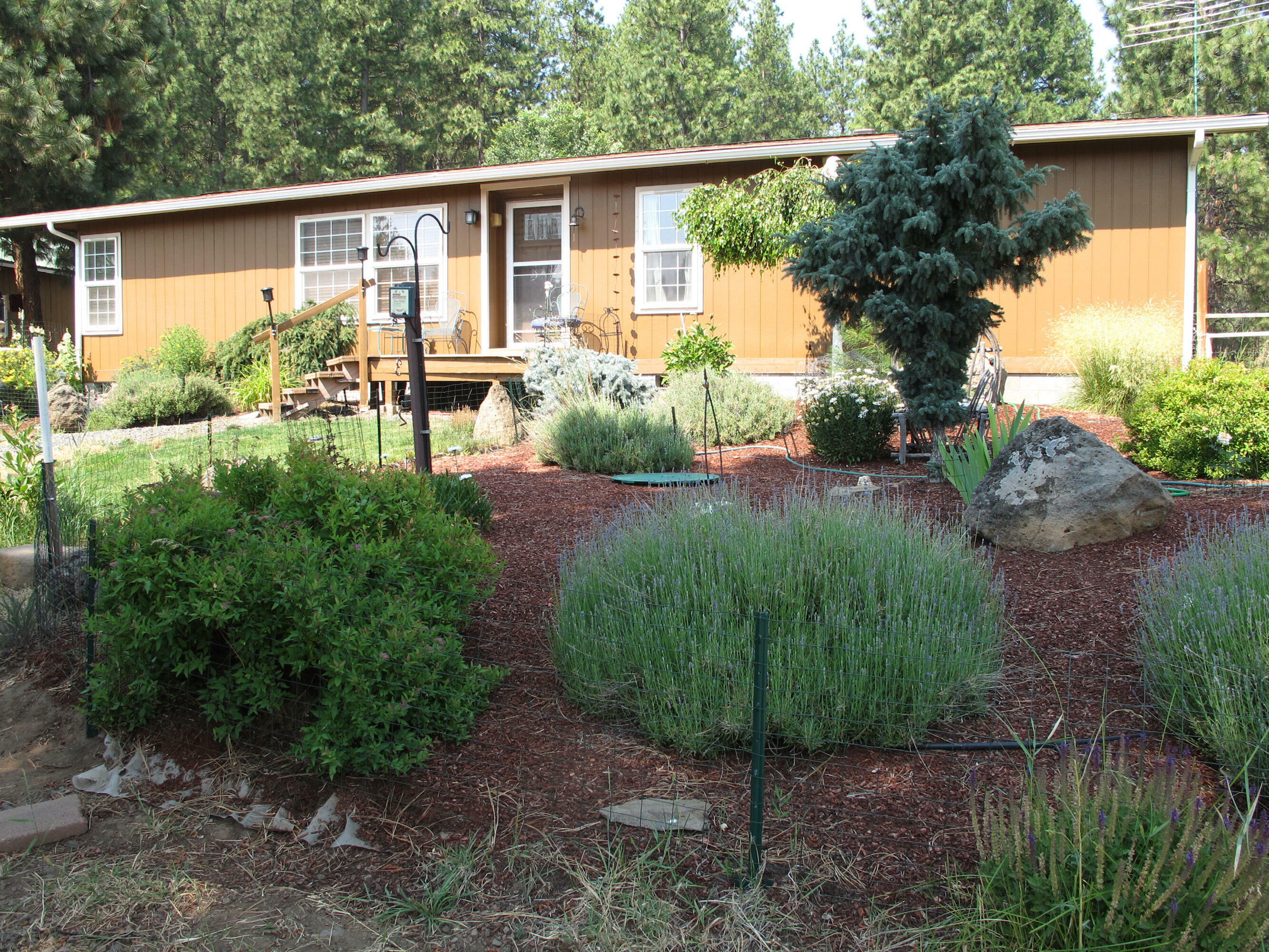 Property Photo:  4366 Round Lake Road  OR 97601 