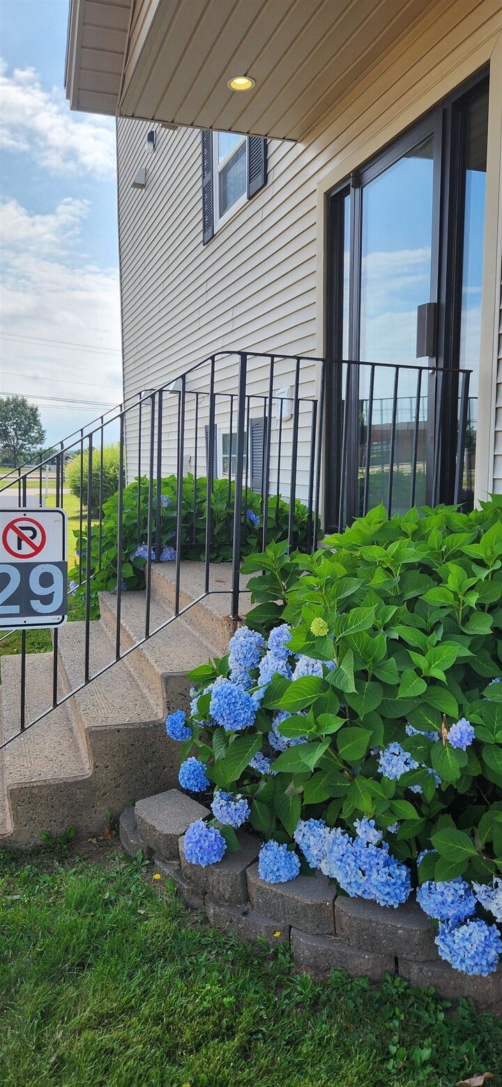 Property Photo: 29 Glen Stewart Drive 5 PE C1B 2A8
