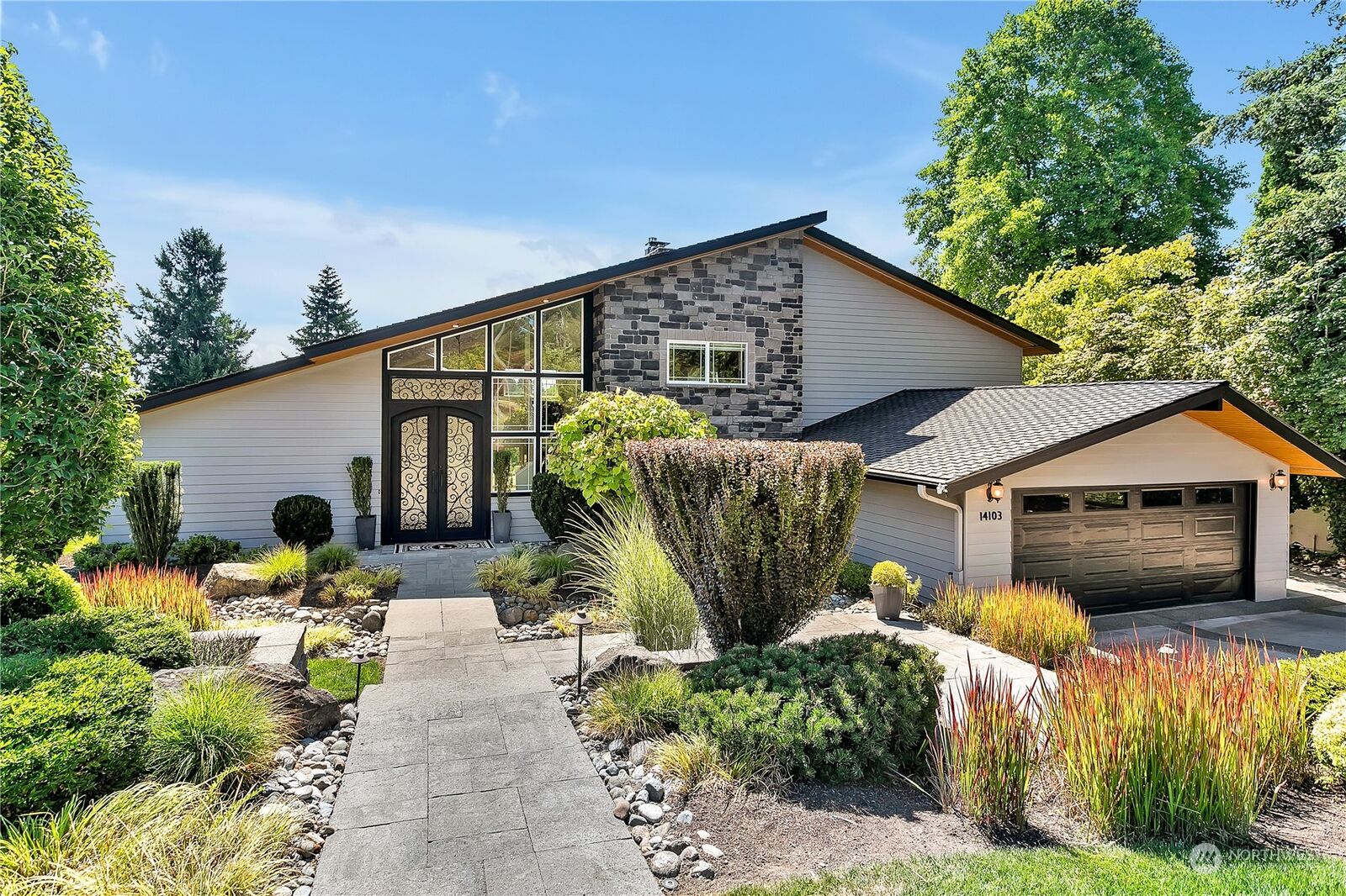 Property Photo:  14103 SE 243rd Street  WA 98042 