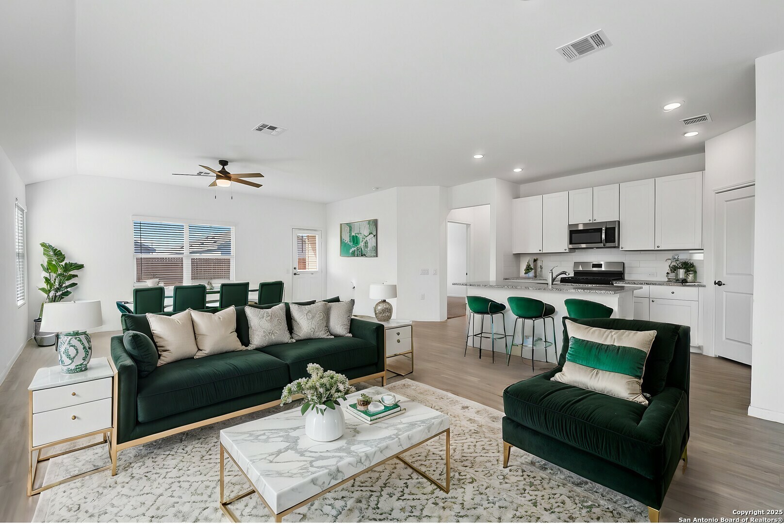 Property Photo: 4554 Martin Way TX 78222