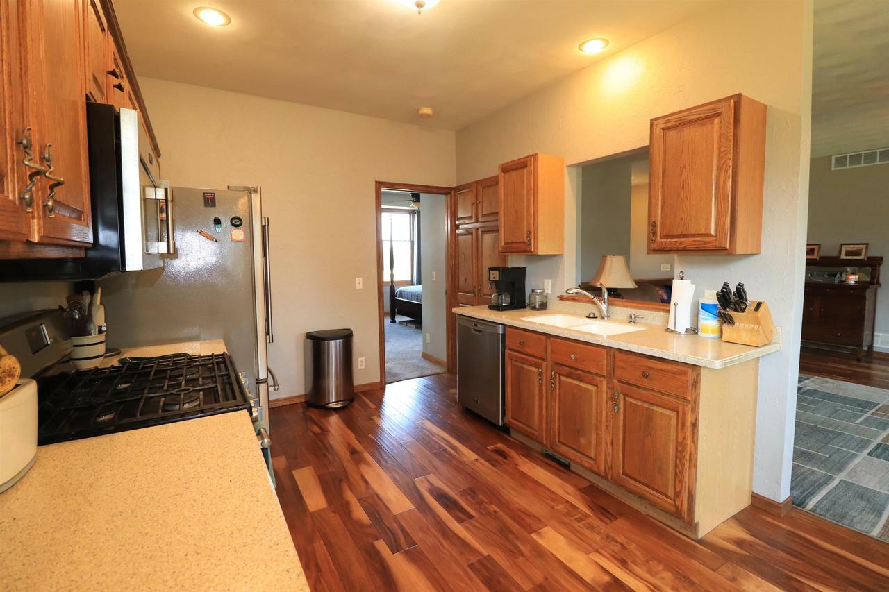 Property Photo:  112 Jonathon Drive  WI 53548 