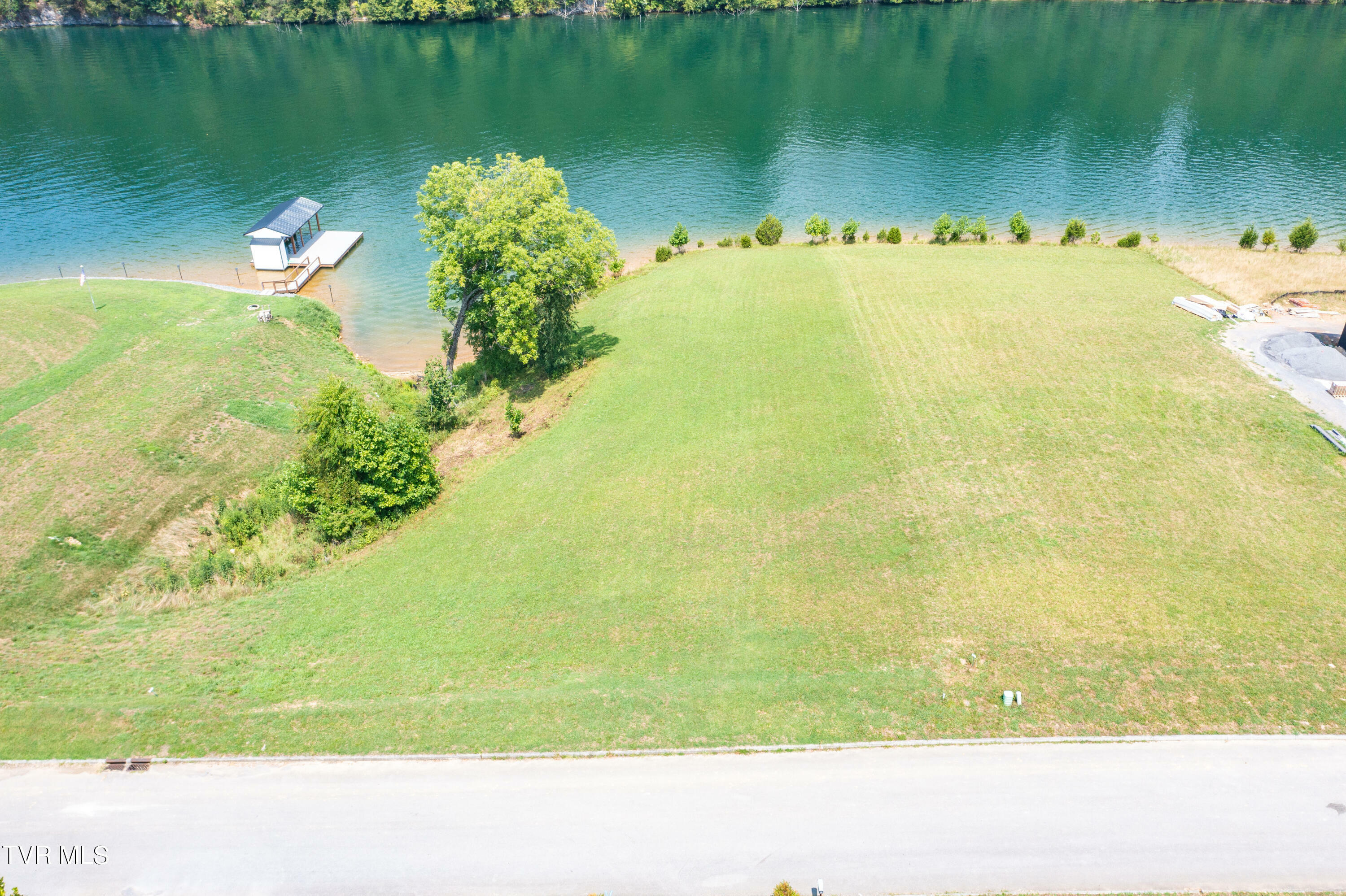 Property Photo:  1170 Reynolds Road  TN 37686 