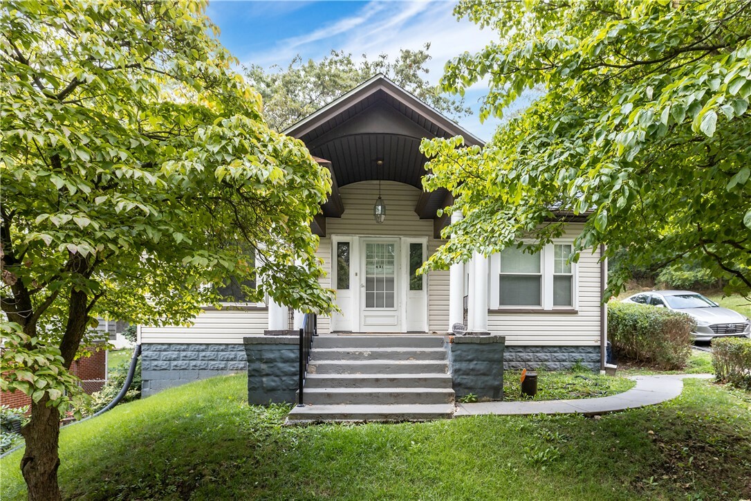 Property Photo:  431 Kentucky Ave  PA 15146 