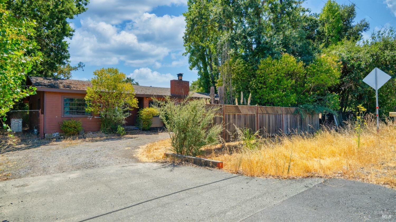 Property Photo:  1280 Petaluma Boulevard  CA 94952 